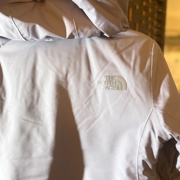 Northface Gatekeeper Wintet Outdoor Jacket - Picture 9 of 10